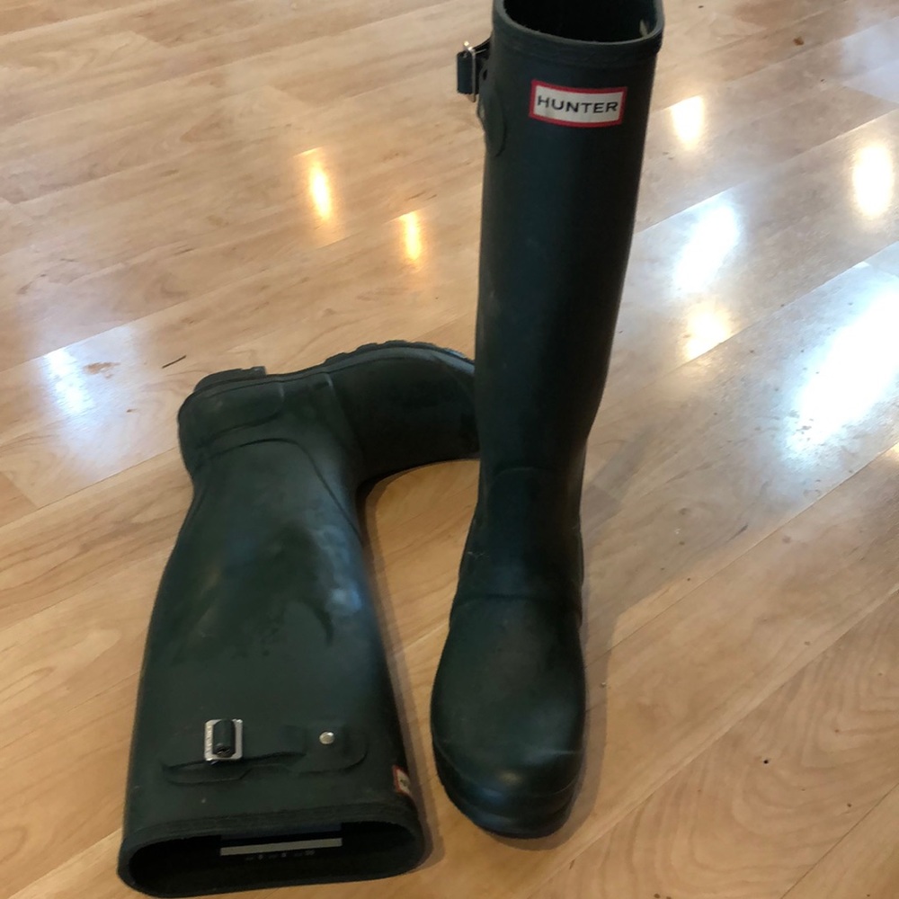 Womens size 8 tall Hunter Boots